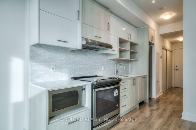 603 - 150 Fairview Mall Drive