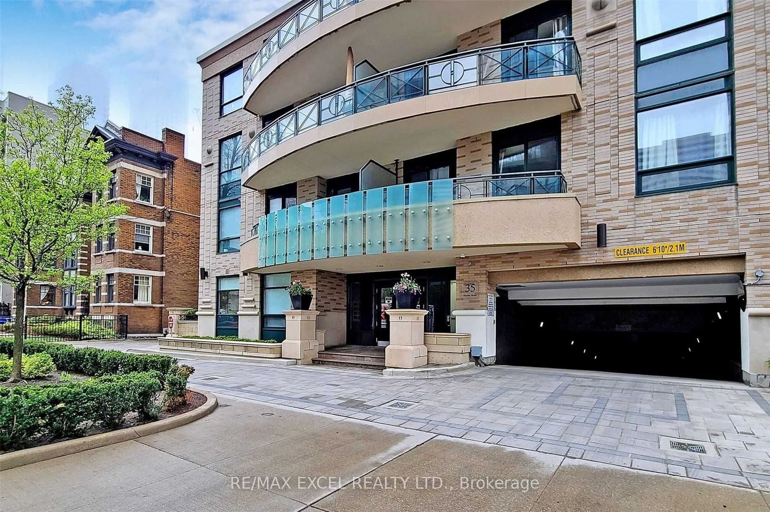 Listing Image 3