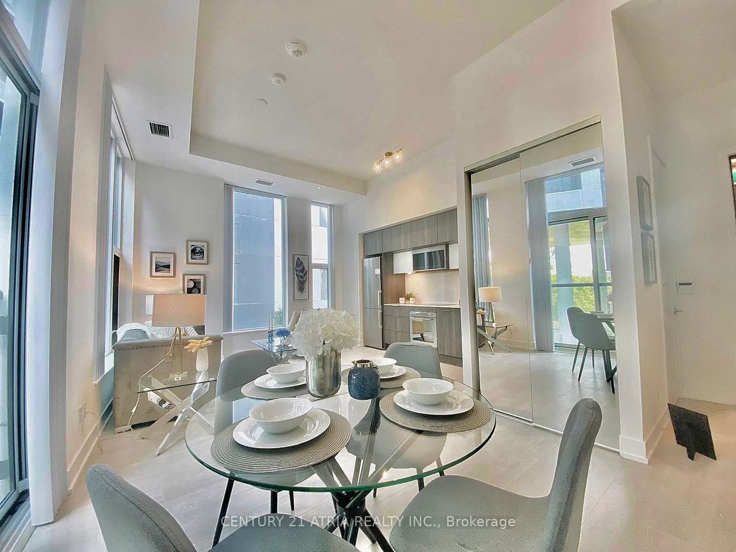 Listing Image 3