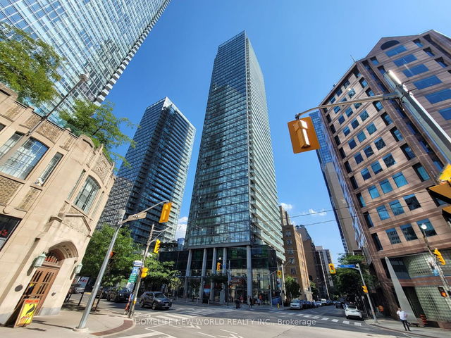 1907 - 38 Grenville Street