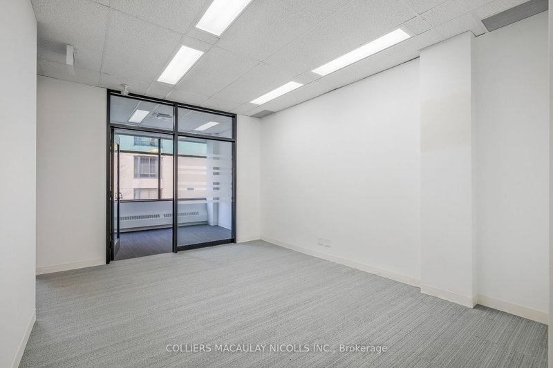 406 - 250 Dundas St W, Toronto, M5T 2Z6 | Image 2