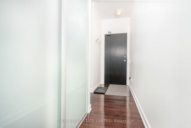 3209 - 33 Charles Street