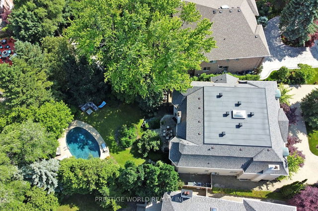 37 Rollscourt Drive