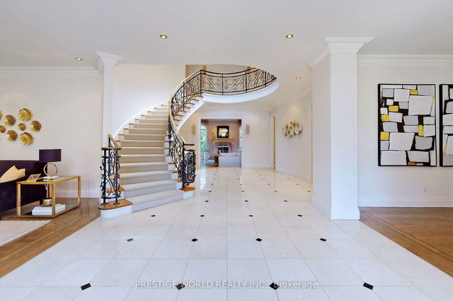 37 Rollscourt Drive