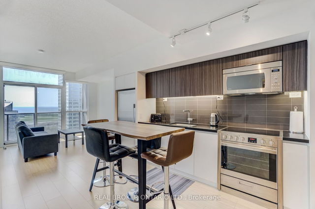 3505 - 85 Queens Wharf Road