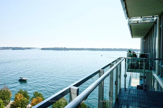 908 - 29 Queens Quay