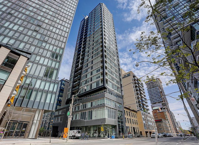 2506 - 68 Shuter Street