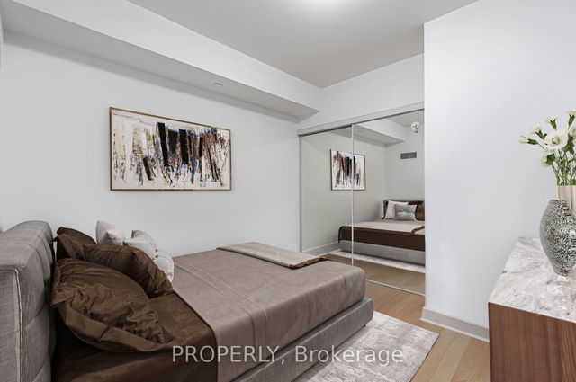 1109 - 58 Orchard View Boulevard