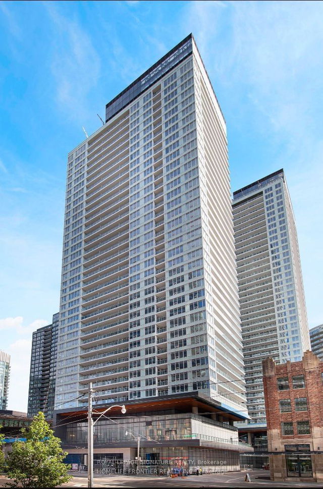 3703 - 19 Bathurst Street