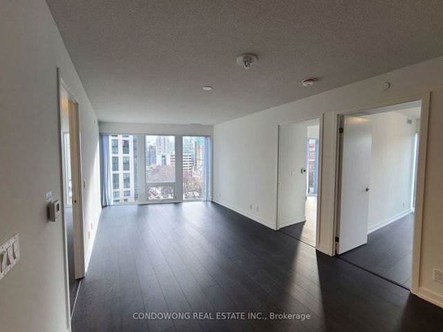 1006 - 60 Shuter Street