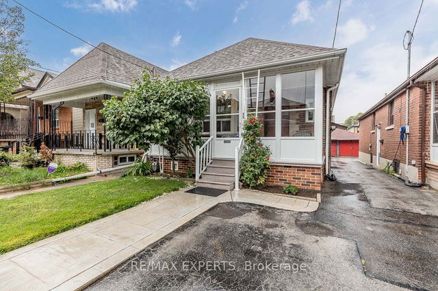 25 Amherst Avenue