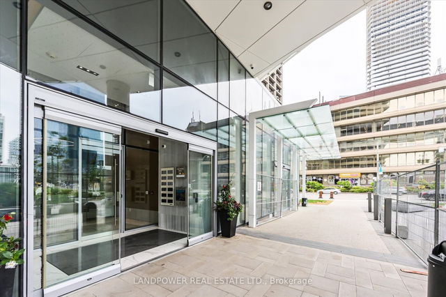 3106 - 15 Queens Quay