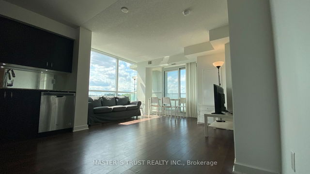 304 - 5740 Yonge Street