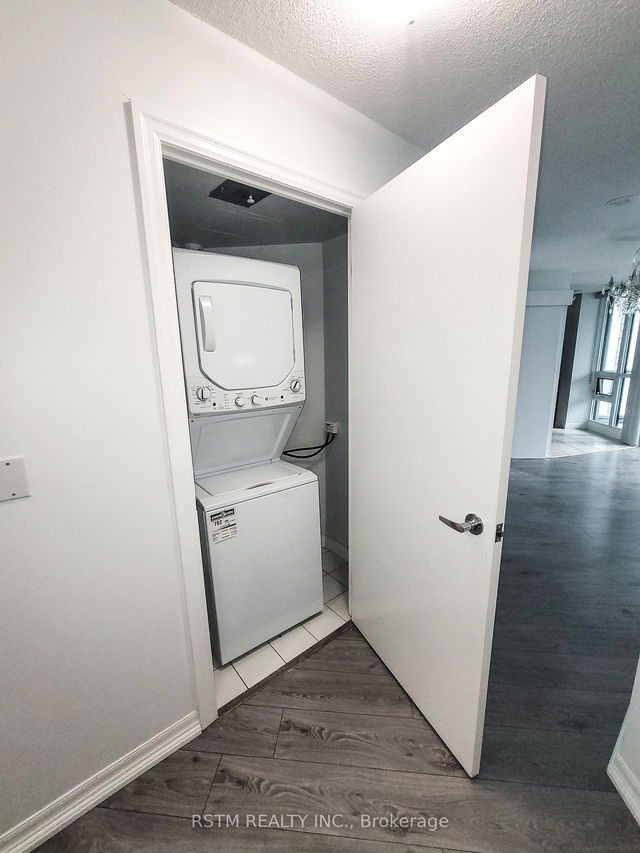 710 - 12 Yonge Street