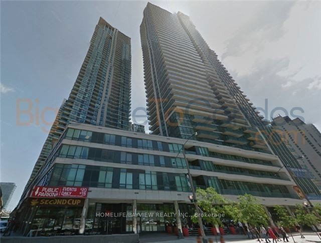 607 - 33 Bay Street