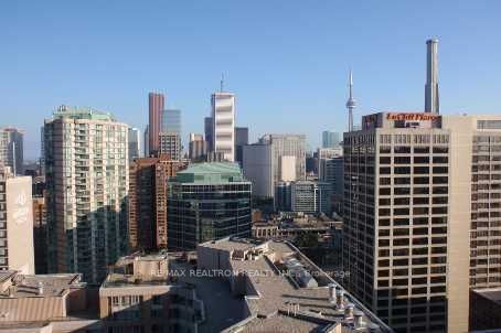 2706 - 761 Bay Street