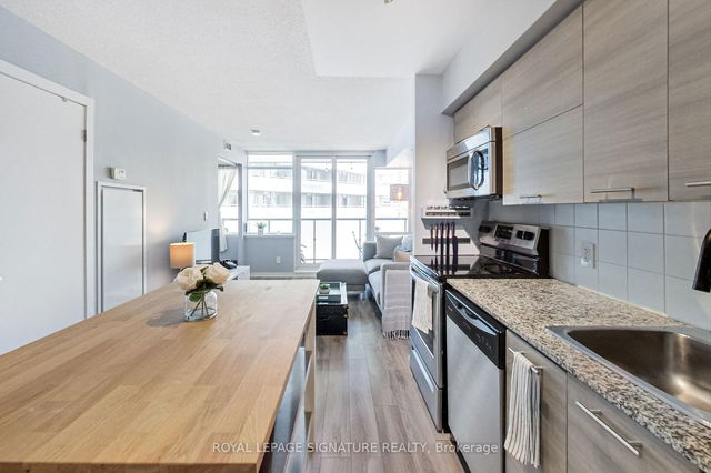 420 - 20 Joe Shuster Way
