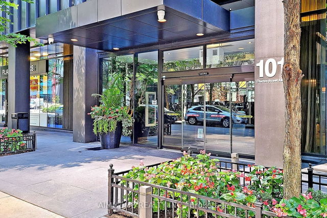4306 - 101 Charles Street