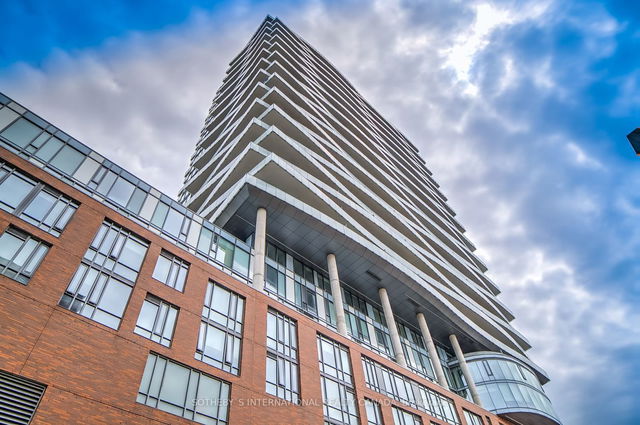 2511 - 1 Market Street