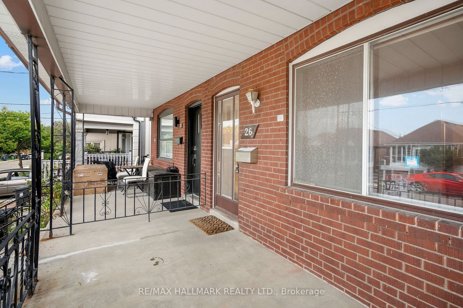 Listing Image 4