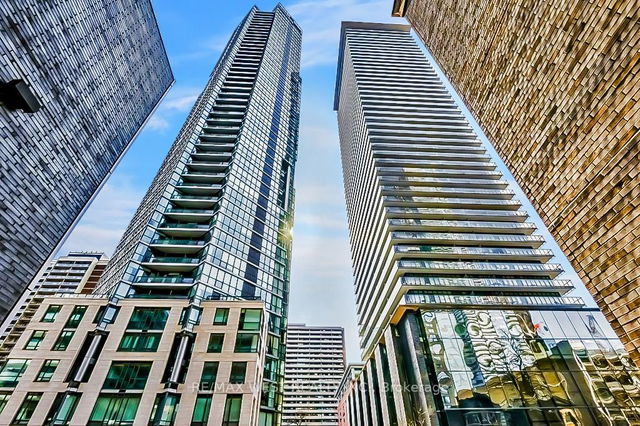 4510 - 45 Charles Street