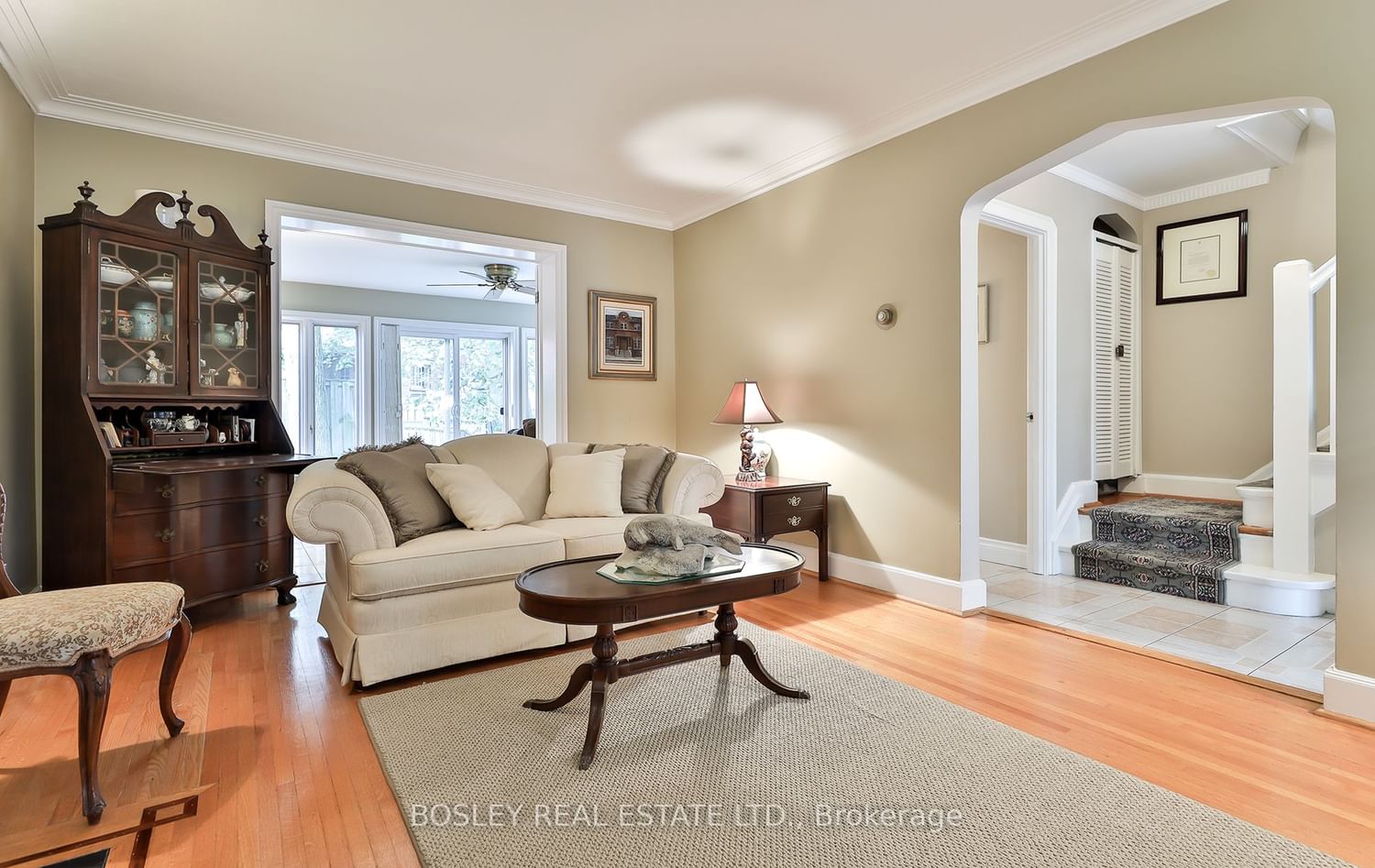 Listing Image 5