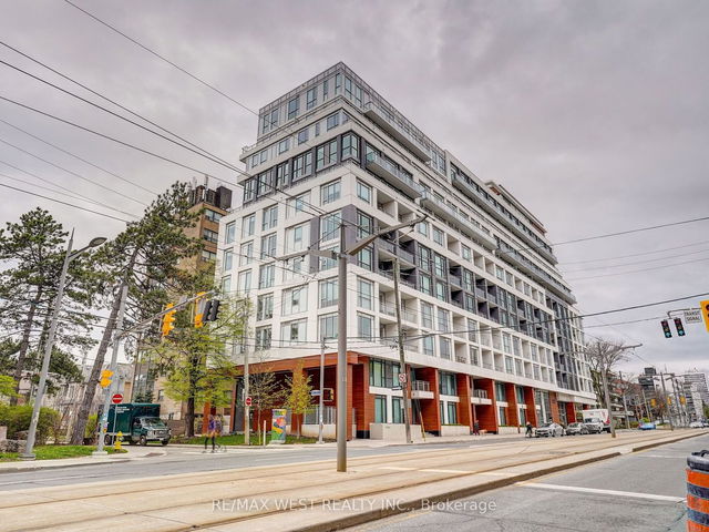 613 - 223 St. Clair Avenue