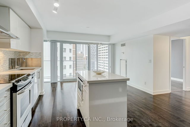 907 - 58 Orchard View Boulevard