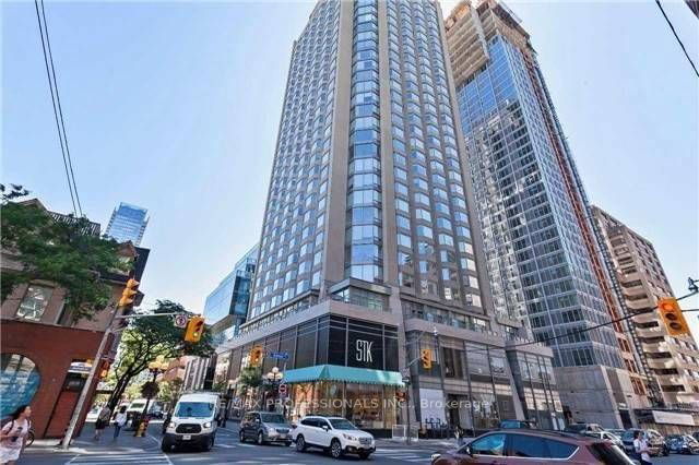 409 - 155 Yorkville Avenue