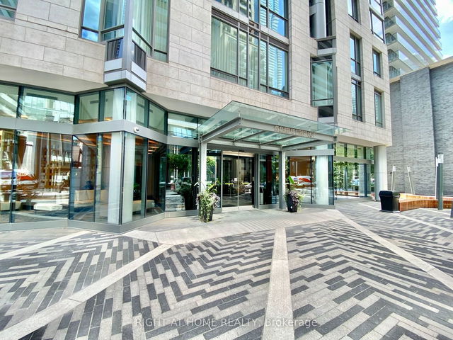 2810 - 45 Charles Street