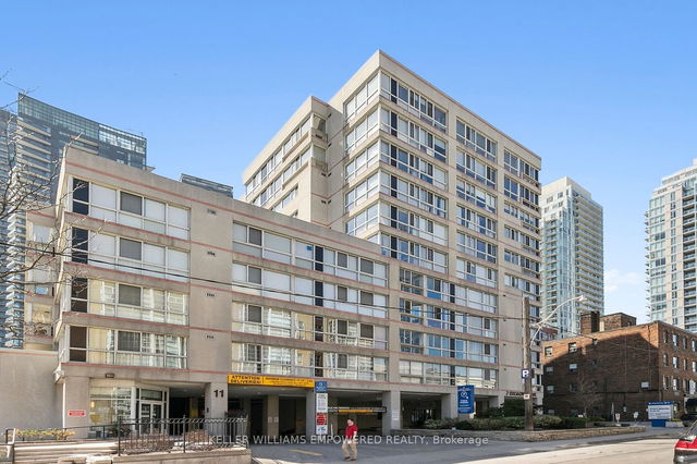 701 - 7 Broadway Avenue