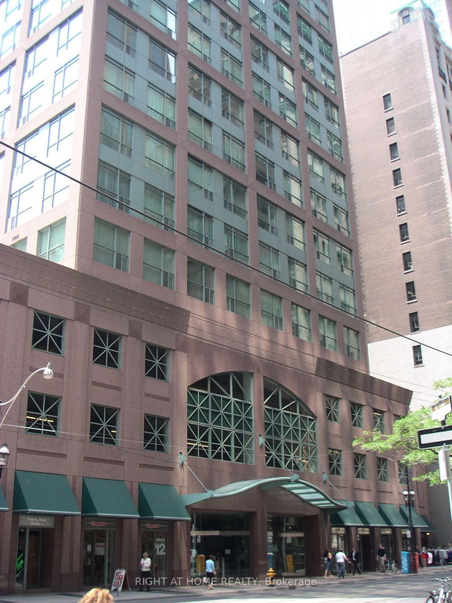 1215 - 7 King Street