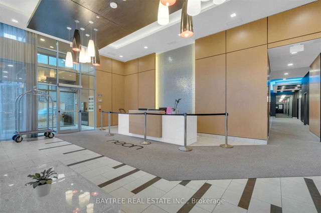 404 - 58 Orchard View Boulevard