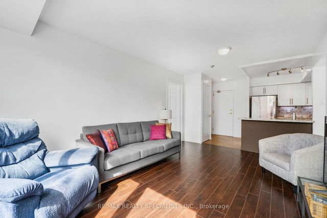 PH10 - 300 Balliol Street