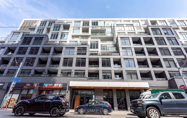 427 - 783 Bathurst Street