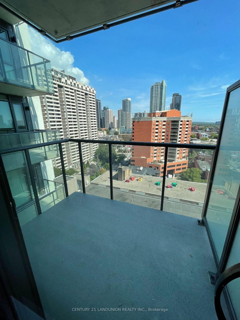 1401 - 81 Wellesley St E, Toronto, M4Y 0C5 | Image 3