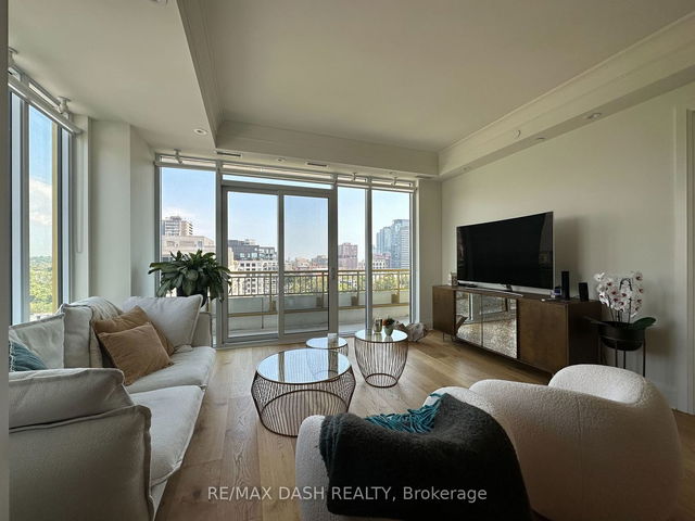 1002 - 151 Avenue Road