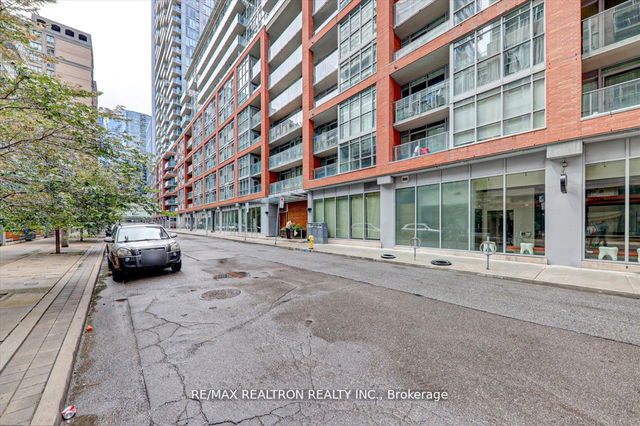 702 - 21 Nelson Street