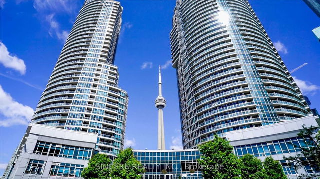 1702 - 208 Queens Quay