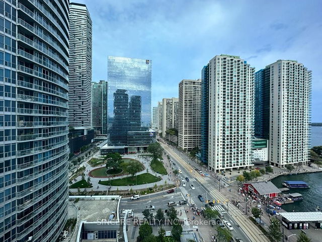 1702 - 208 Queens Quay