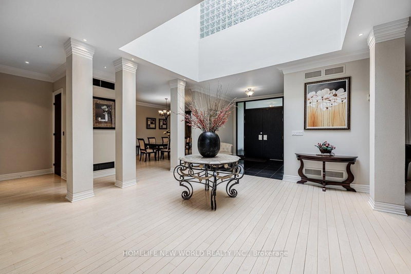 5 Abrams Pl, Toronto, M2L 1W7 | Image 2
