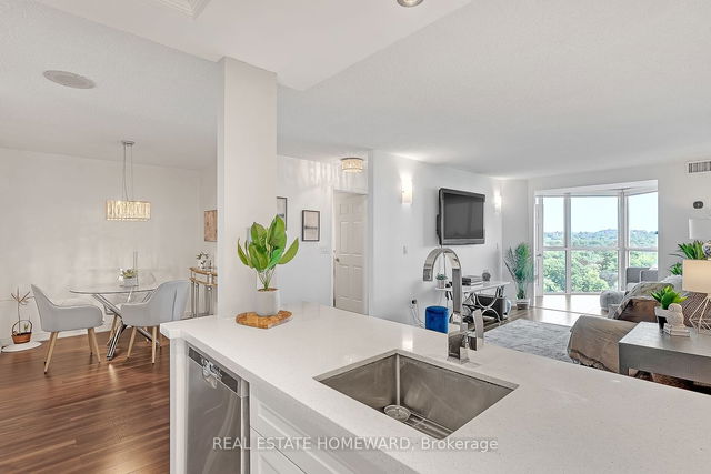 1002 - 7 Concorde Place