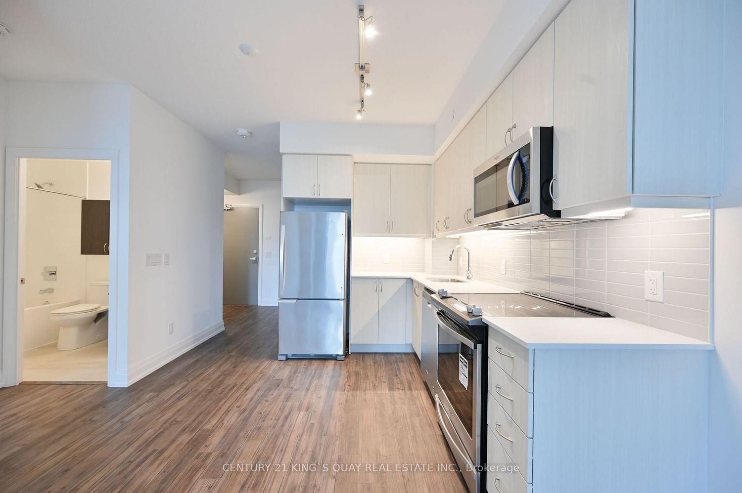 Listing Image 7