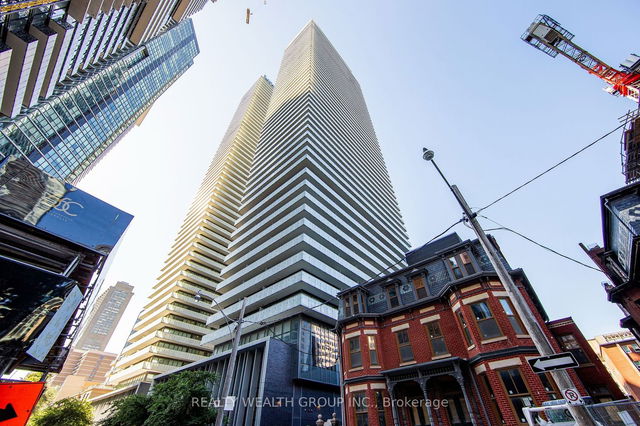 1604 - 50 Charles Street
