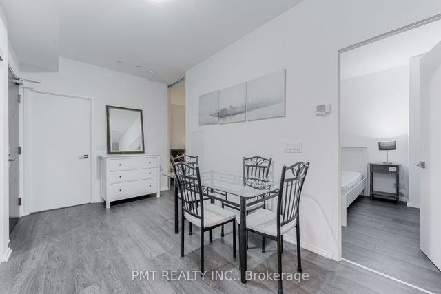 403 - 70 Temperance Street