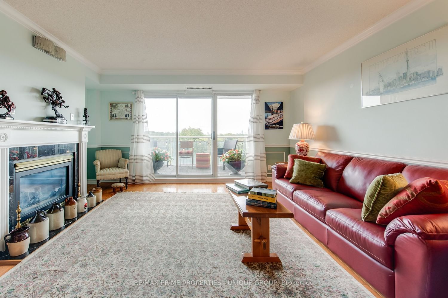 Listing Image 7