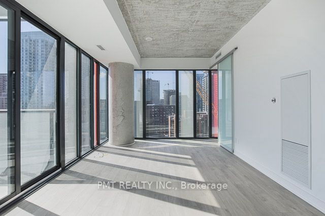 1212 - 185 Roehampton Avenue