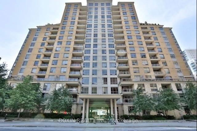 401 - 123 Eglinton Avenue