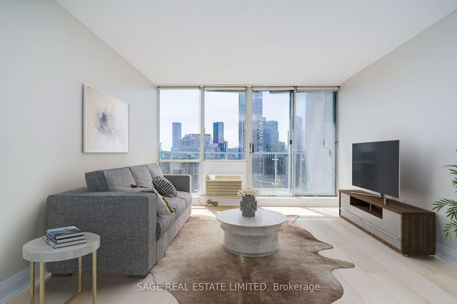 22C - 86 Gerrard Street