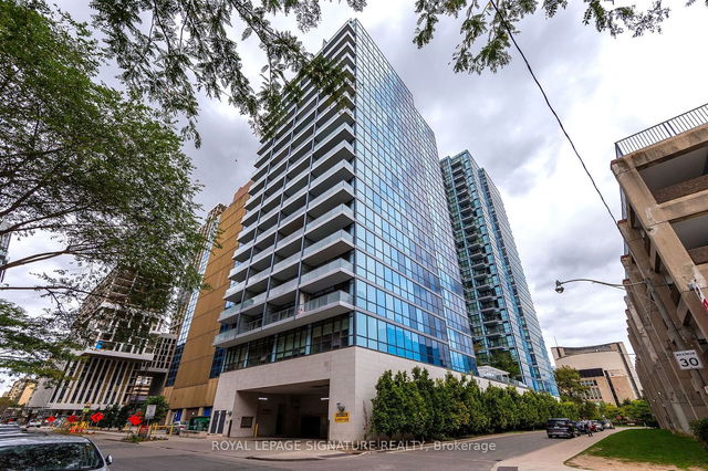 2211 - 210 Simcoe Street